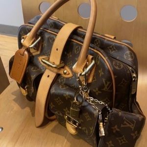 Authentic Louis Vuitton Manhattan GM